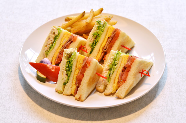 カテッジイン・レストラン
